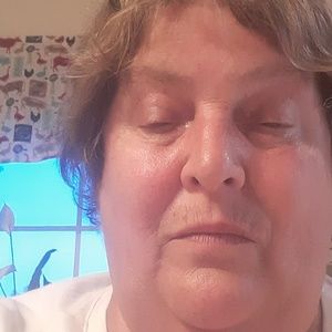 Meet your Posher, Carla